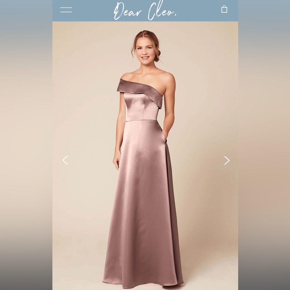 Dear Cleo ‘Mia’ Bridesmaids Dress